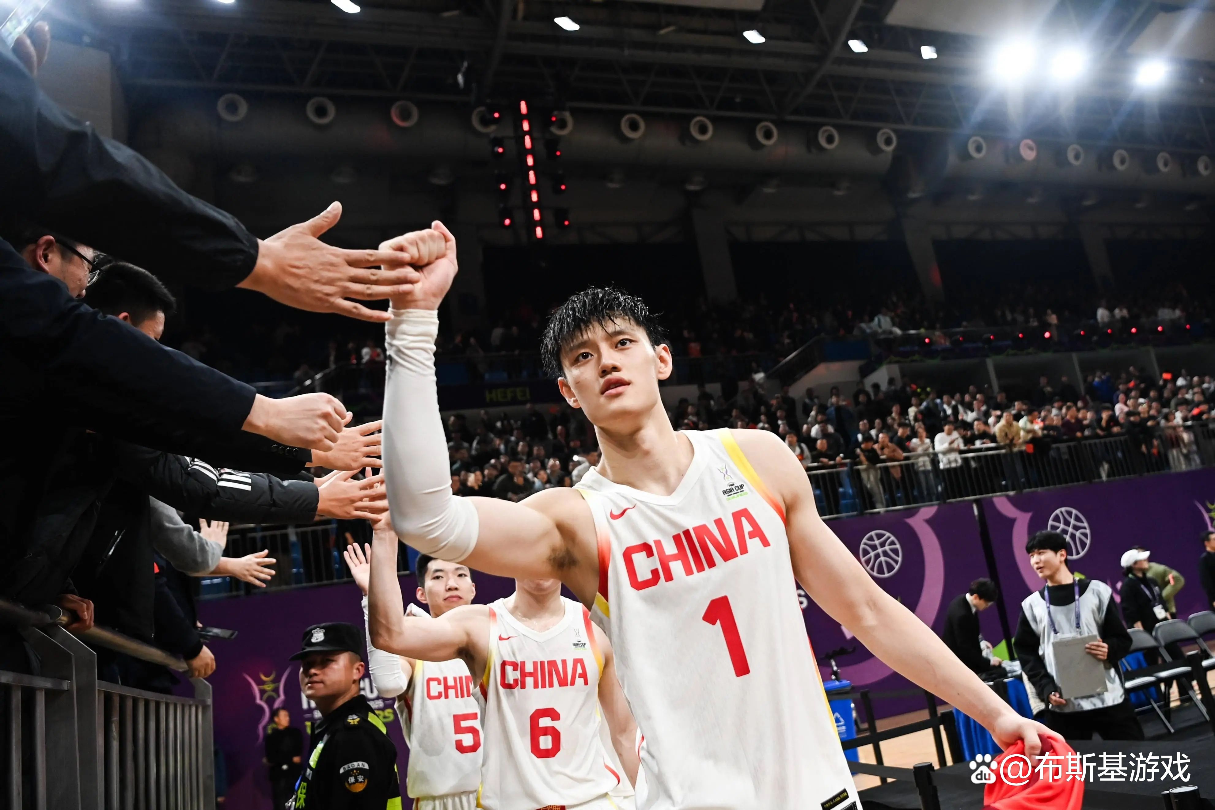 九游网页版入口 -关于今晨布鲁克林篮网调整名单以备意大利杯，队长鼓劲环节打磨，质疑声仍在，球探报告显示潜力的信息